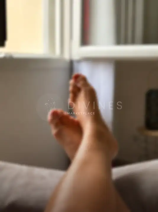 Pieds au naturel · @sweetsoles