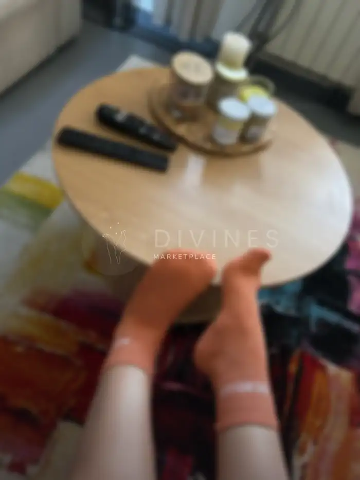 Pieds à paillettes orange 🍊