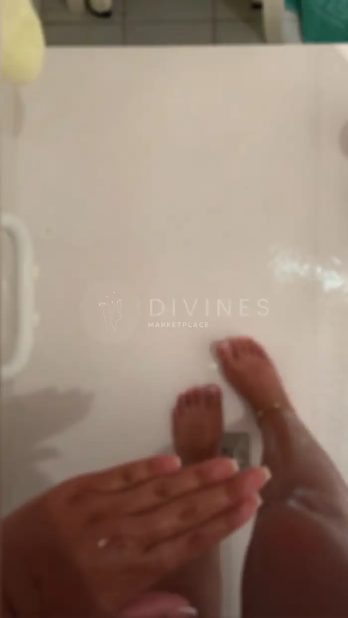 Sous la douche 🥵