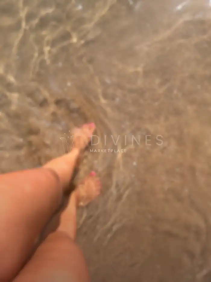 Pieds à la plage