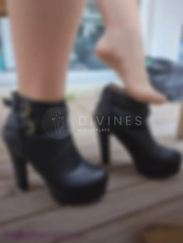 Bottines noires plateforme & collants