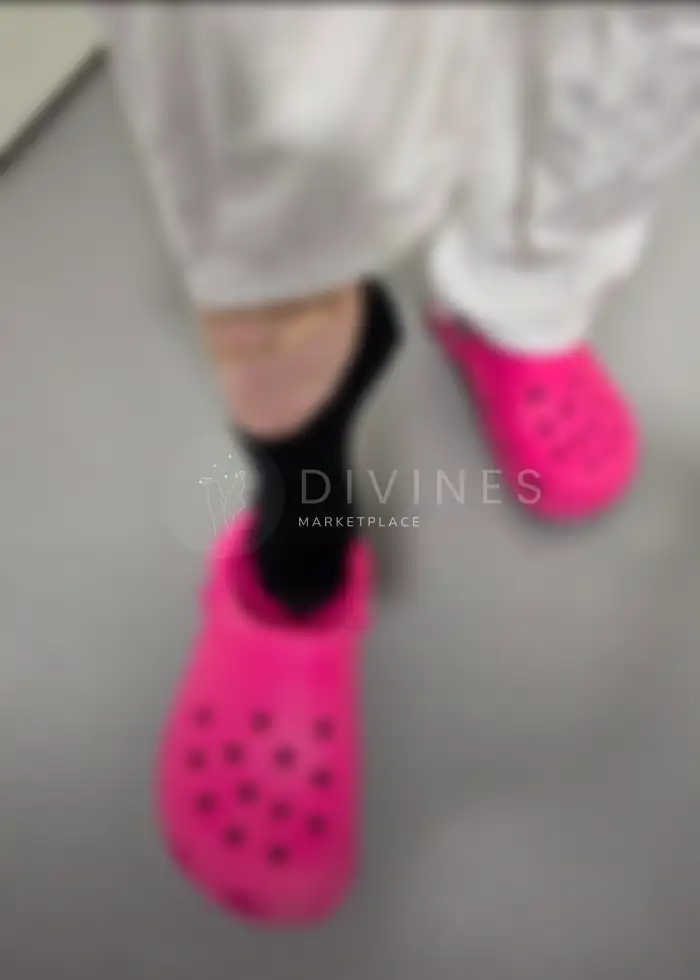 Infirmière en Crocs